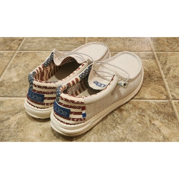 Hey Dude Mens Size 12 Medium Wally Funk Break Patriotic Slip On, Rare, Preowned - Picture 12 of 13